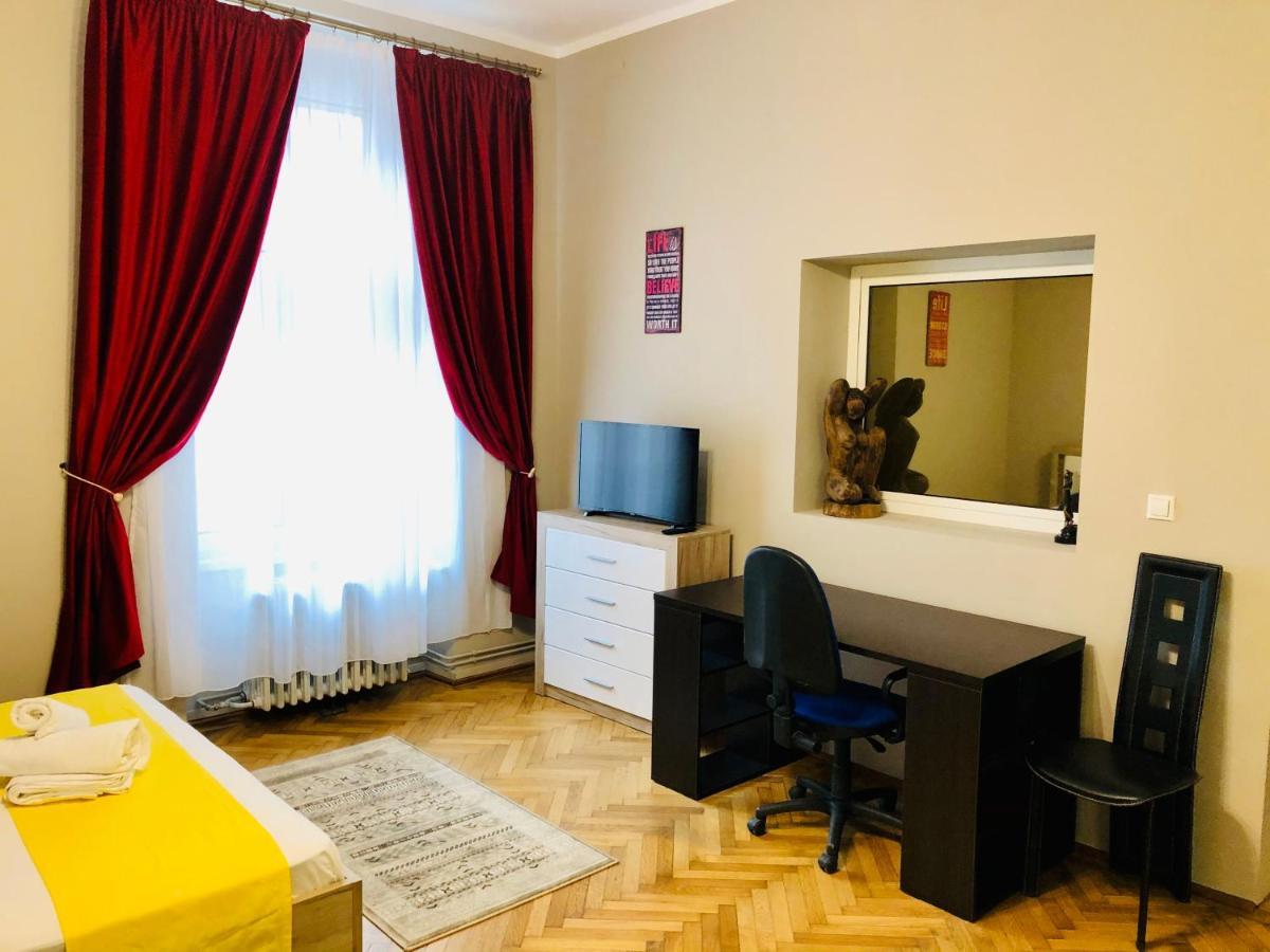 Ultra-central Just In Union Squere Apartment Timişoara