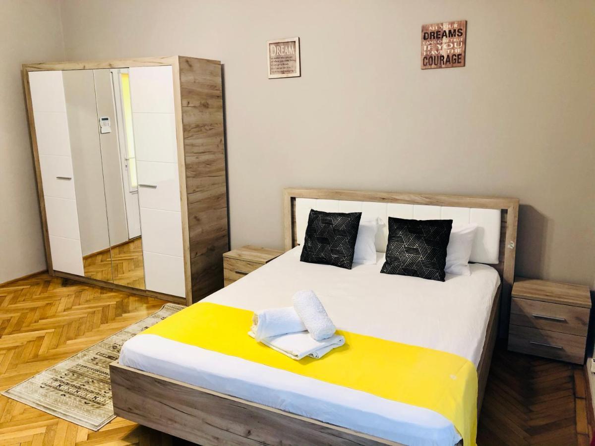 Ultra-central Just In Union Squere Apartment Timişoara